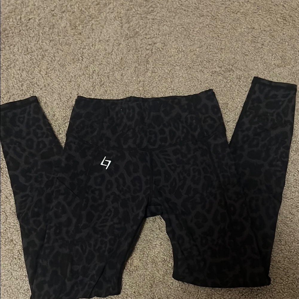 Stylish Black Leopard Print Leggings